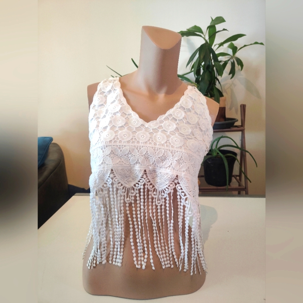 SHEIN White Lace V-Neck Crop Tank Top with Fringe